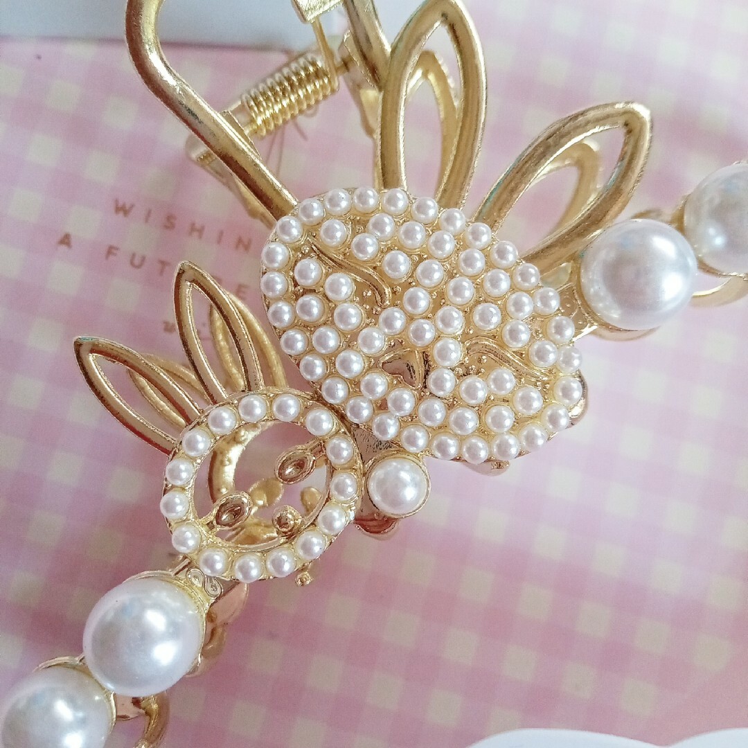 ♡新品 バンスクリップヘアクリップうさぎパールホワイト白 ♡新品 バンスクリップヘアクリップうさぎパールホワイト白