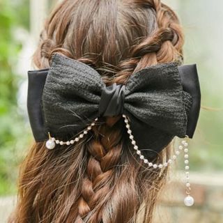 アクシーズファム(axes femme)の☆今期新品axes femmeアクシーズパールチェーン付バレッタ☆(バレッタ/ヘアクリップ)