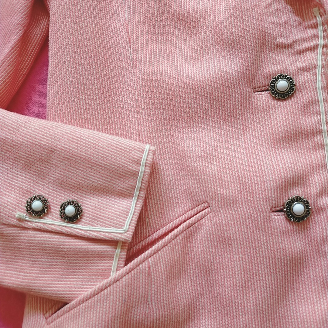 昭和レトロなジャケット　ストライプ柄　古着 レディースのジャケット/アウター(テーラードジャケット)の商品写真
