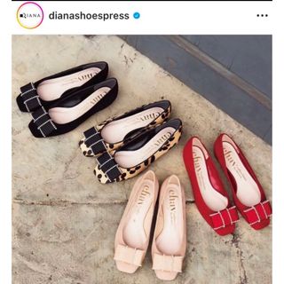 ダイアナ(DIANA)のDIANAダイアナchayとのコラボ品フラットシューズ　スエードブラック22.5(バレエシューズ)