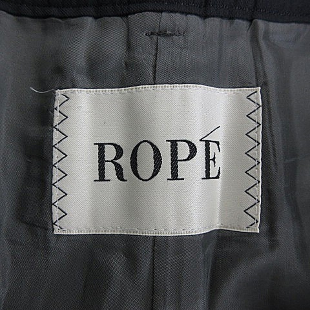 ROPE’(ロペ)のロペ ショートパンツ ショーパン タック ウール 厚手 無地 38 グレー レディースのパンツ(ショートパンツ)の商品写真