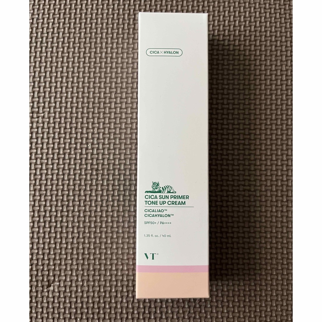 VT(ブイティー)のVT CICA SUN PRIMER TONE UP CREAM 新品未使用 コスメ/美容のベースメイク/化粧品(化粧下地)の商品写真