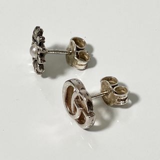 GUCCI グッチ フラワー 花 ピアス シルバー Ag925 GUCCI グッチ フラワー 花 ピアス シルバー Ag925