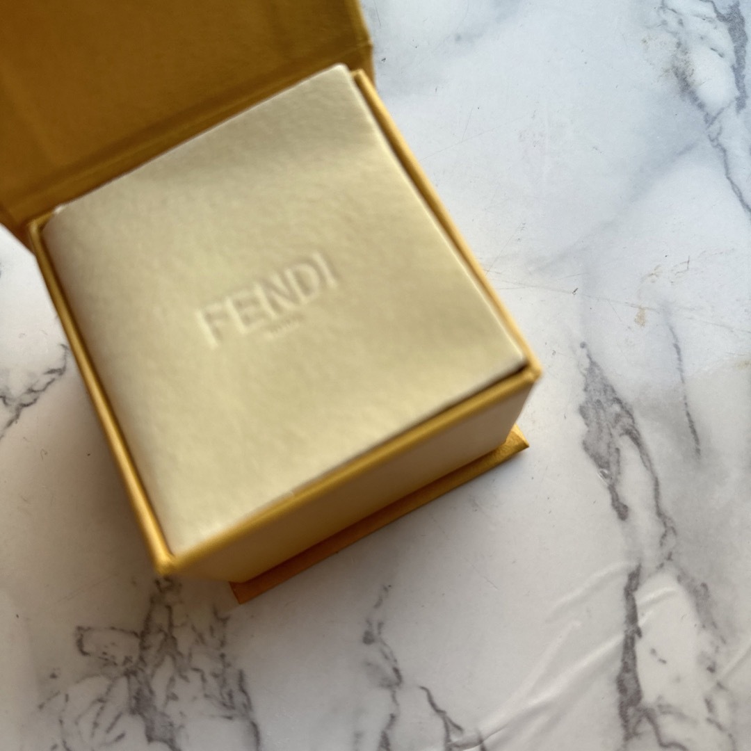 FENDI(フェンディ)のFENDI チェーンリング　新品 レディースのアクセサリー(リング(指輪))の商品写真