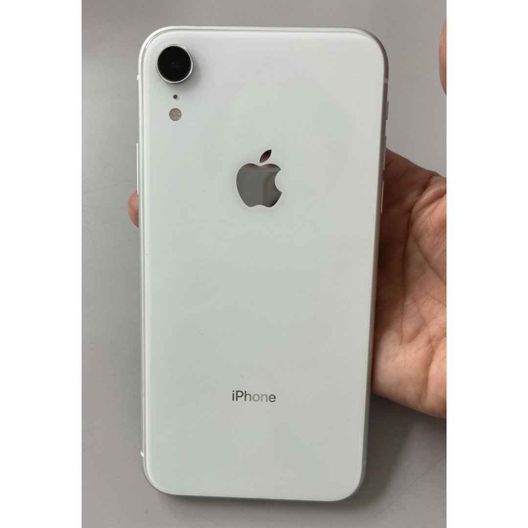 iPhone(アイフォーン)の美品！iPhone XR 64GB ホワイトSIMフリー スマホ/家電/カメラのスマートフォン/携帯電話(スマートフォン本体)の商品写真