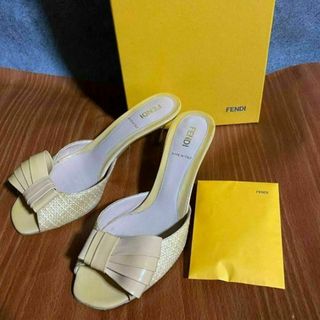 FENDI FENDI フェンディ フラットサンダル 8X8327 TK6 レディース