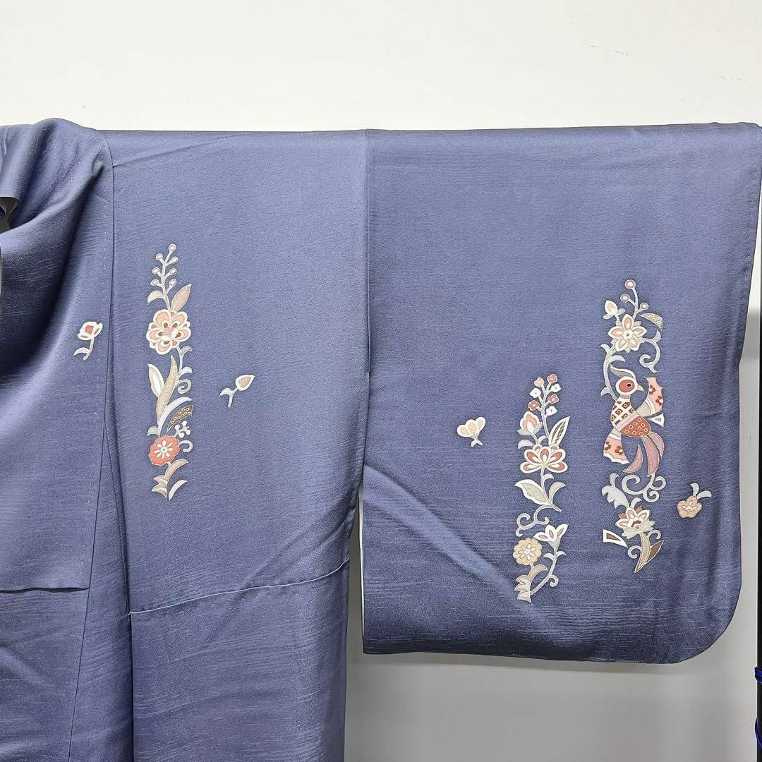 金駒刺繍 唐花草と鳳凰の付け下げ 着物 - 着物