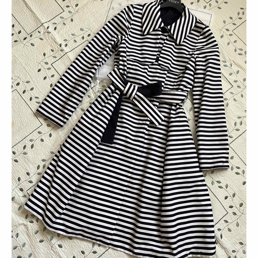 TO BE CHIC ドレスコートリバーシブルネイビー✖️ホワイトサイズ40 | フリマアプリ ラクマ