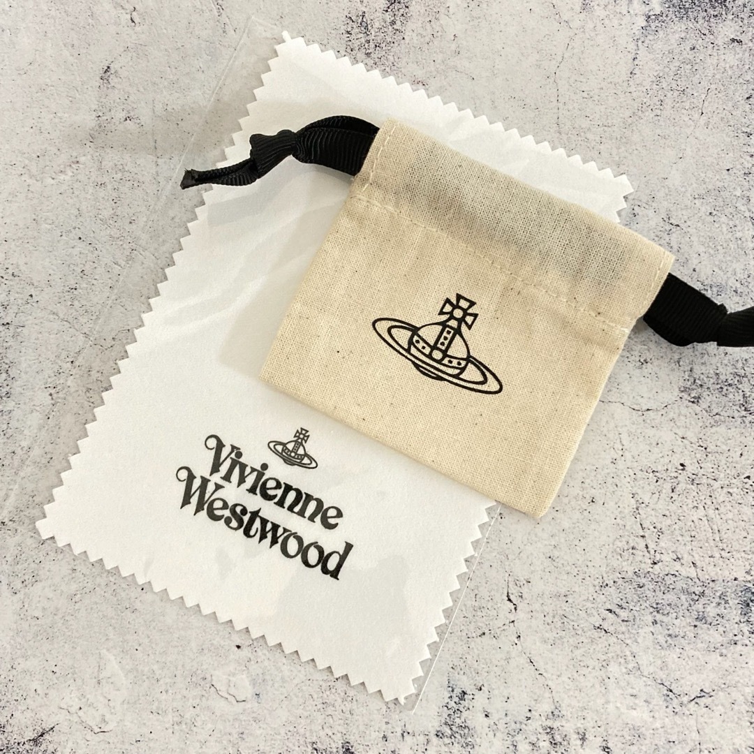 Vivienne Westwood(ヴィヴィアンウエストウッド)のヴィヴィアン　ODERINAネックレス　シルバー×ホワイト レディースのアクセサリー(ネックレス)の商品写真