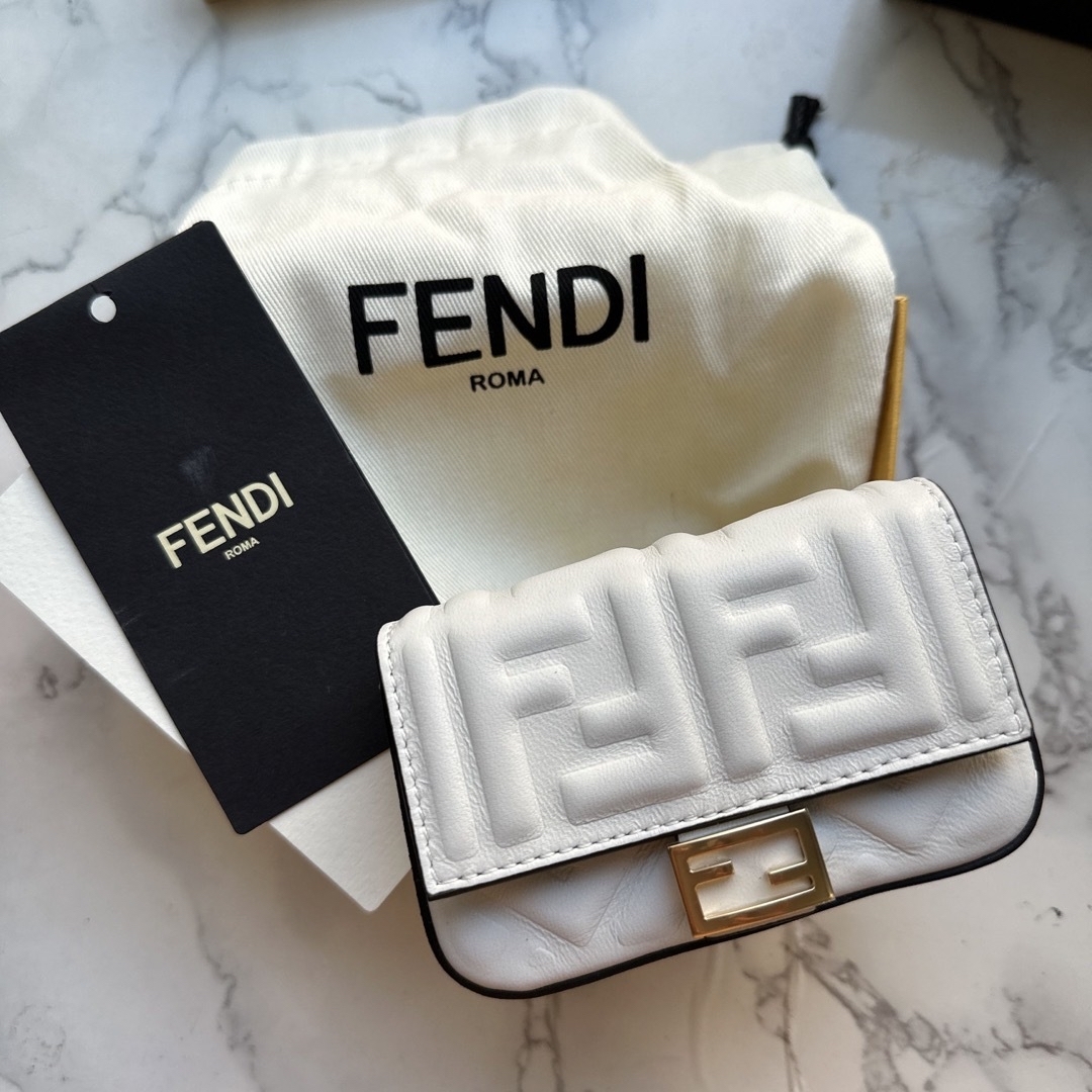 FENDI ミニバッグ　新品