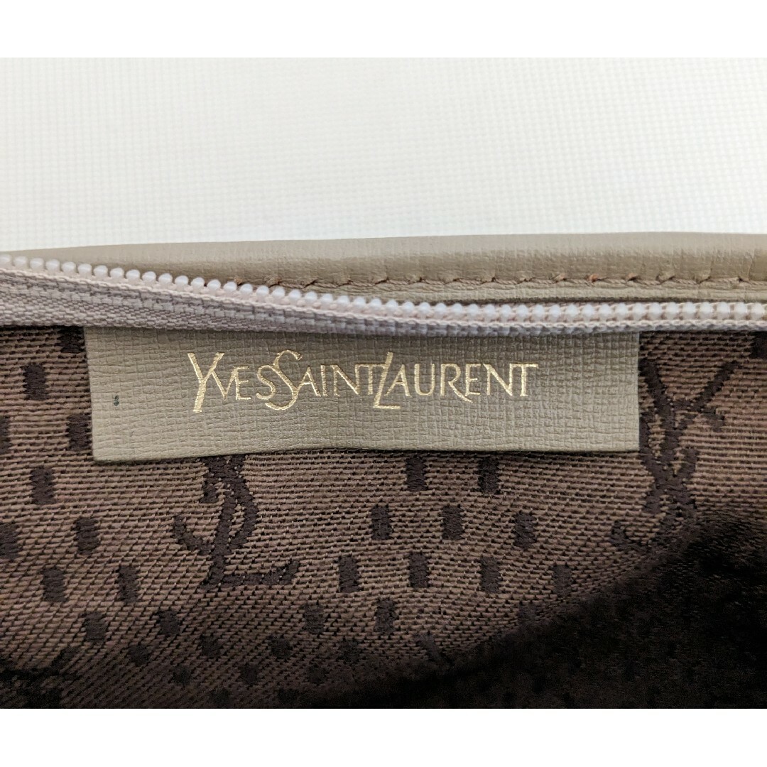 Yves Saint Laurent(イヴサンローラン)のイヴサンローラン　オールドロゴ　クラッチバッグ　セカンドバッグ　ハンドバッグ レディースのバッグ(ハンドバッグ)の商品写真