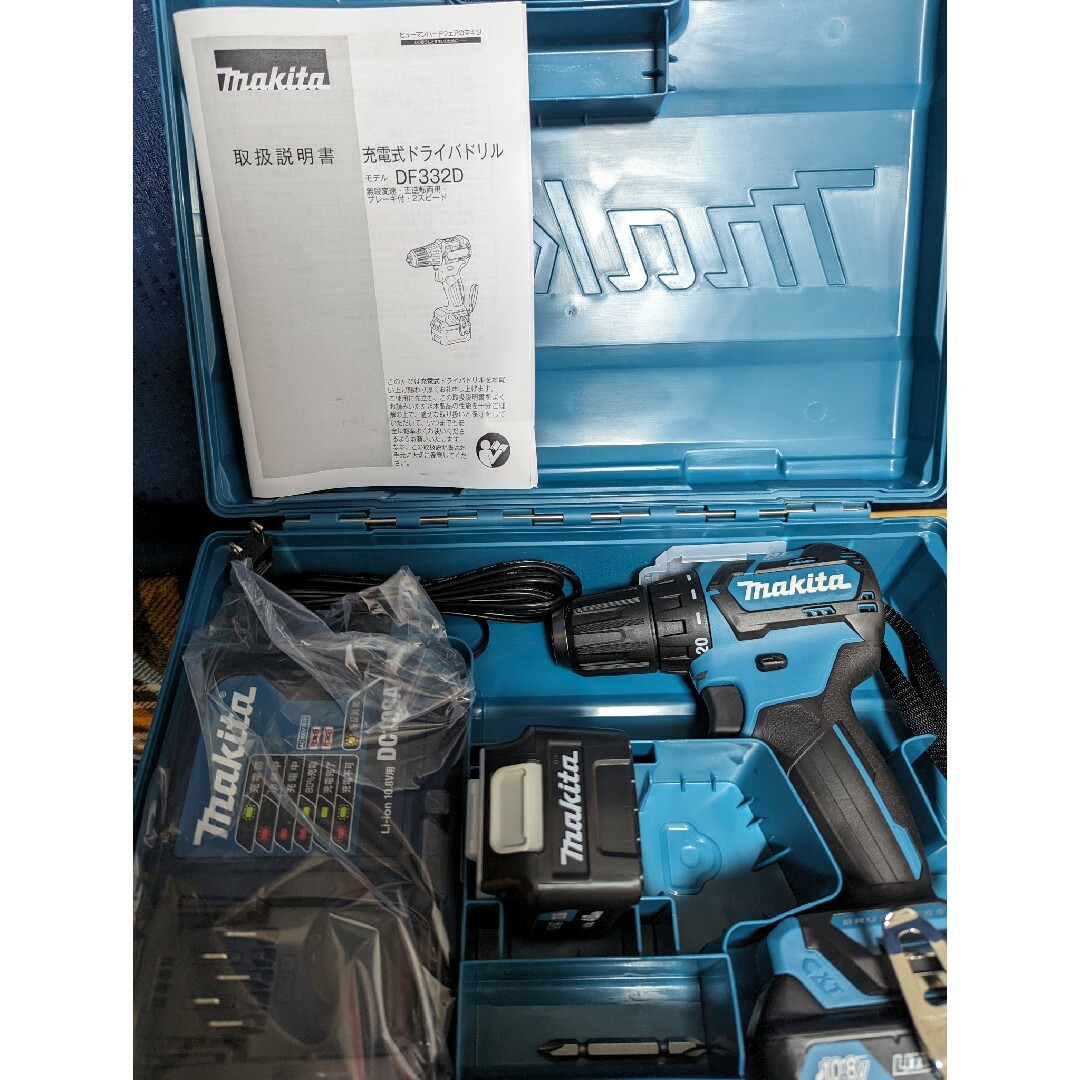 Makita マキタ 充電式ドライバドリル 10.8V/4.0Ah DF332DSMXの通販 by oz｜マキタならラクマ