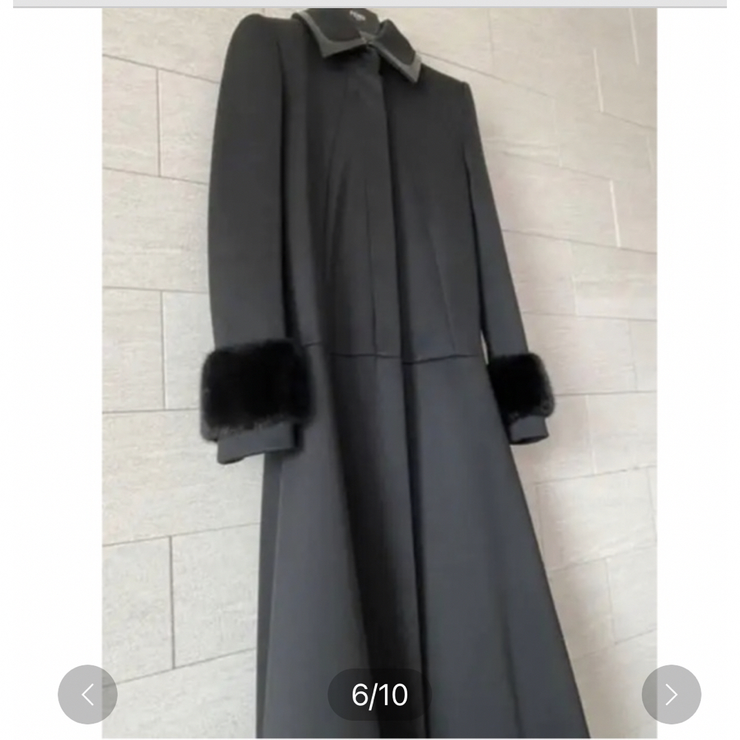 FENDI(フェンディ)のmai 様専用　FENDI フェンデｨ コート　新品 レディースのジャケット/アウター(ロングコート)の商品写真
