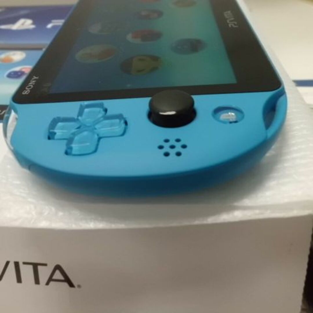 PlayStation Vita(プレイステーションヴィータ)のPSVITA PCH-2000 Aqua Blue エンタメ/ホビーのゲームソフト/ゲーム機本体(携帯用ゲーム機本体)の商品写真