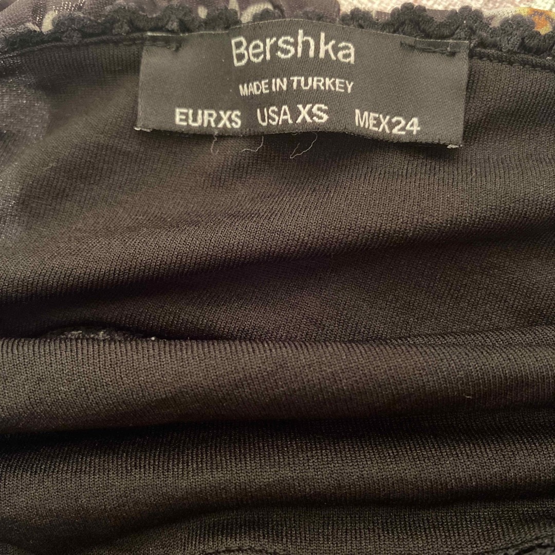 Bershka(ベルシュカ)のシャツ レディースのトップス(シャツ/ブラウス(半袖/袖なし))の商品写真