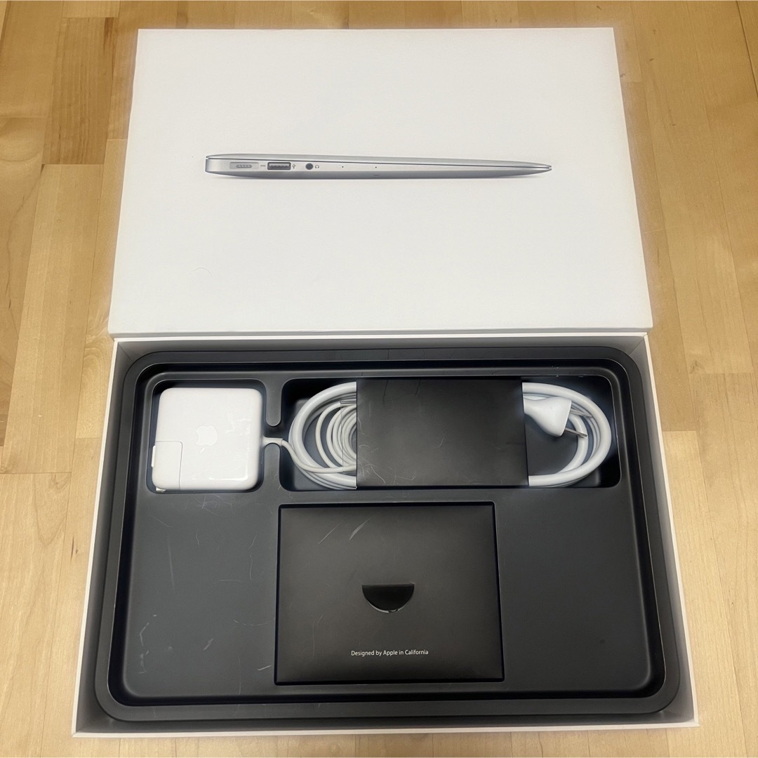 APPLE MacBook Air 11-inch Mid 2013 9