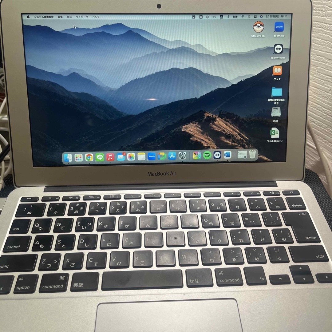 Apple MacBook Air11inch  mid2013