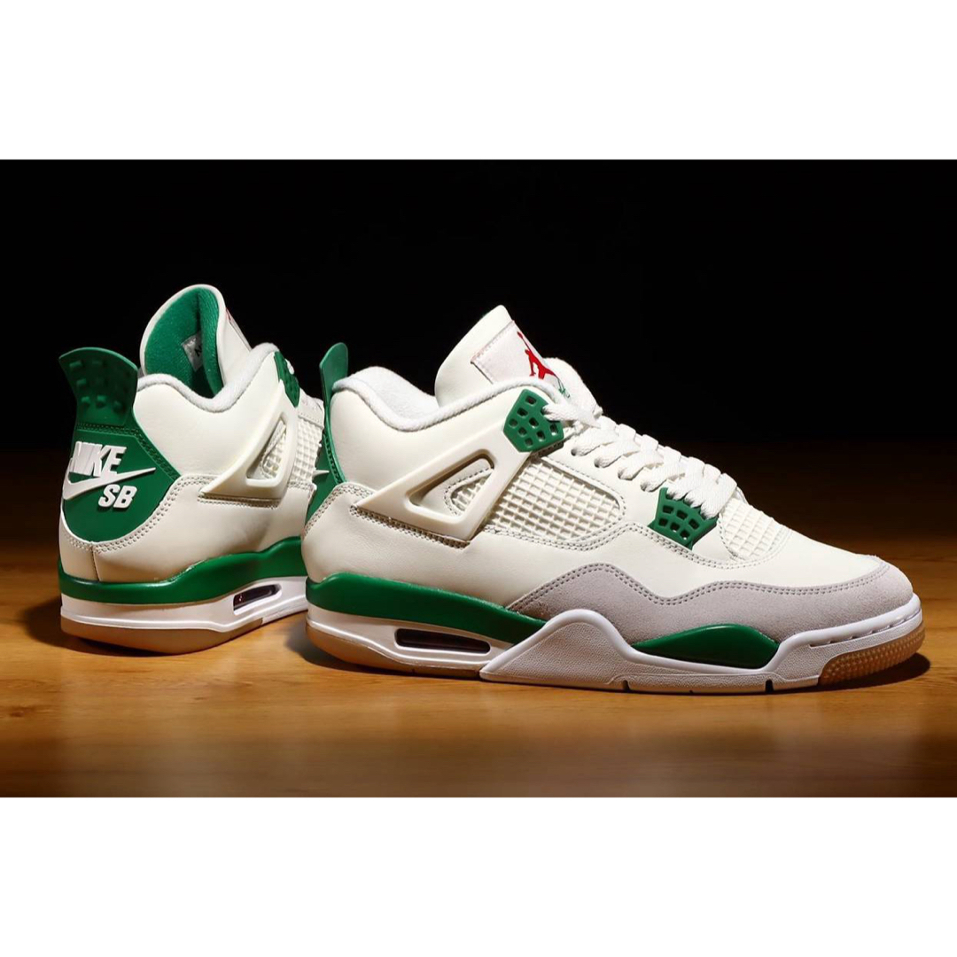 Nike SB × Air Jordan 4 SP Pine Green