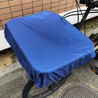 自転車カゴカバー　撥水　ドット青(自転車)