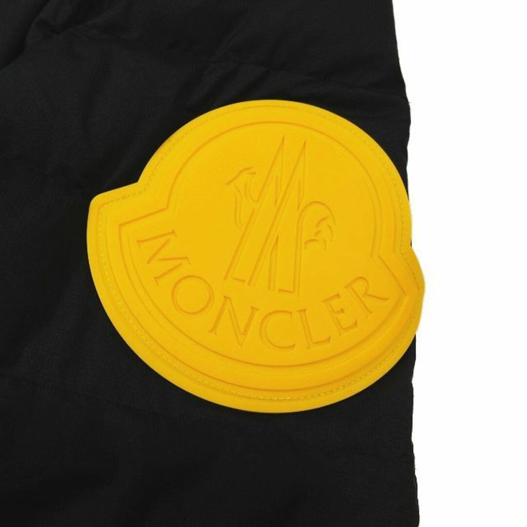 MONCLER(モンクレール)の16AW モンクレール オフホワイト ヴァージル アブロー ダウンジャケット 黒 メンズのジャケット/アウター(ダウンジャケット)の商品写真