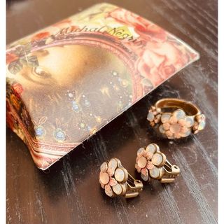 ミハエルネグリン(Michal Negrin)のミハエルネグリン  イヤリング&リング　セット　オパール　乳白色(リング(指輪))