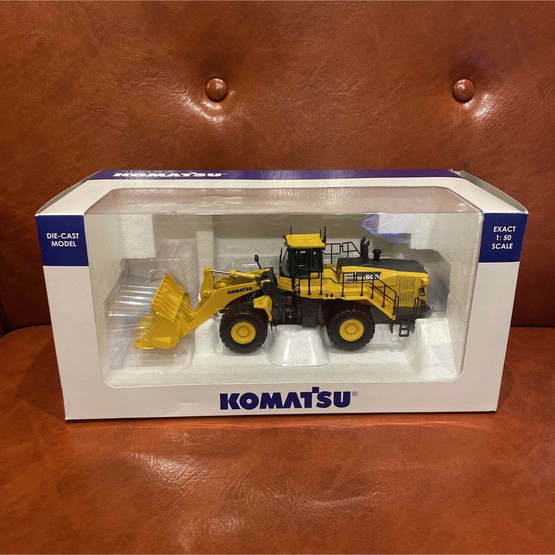 新品 1/50 コマツ WA600-8 ホイールローダ | フリマアプリ ラクマ