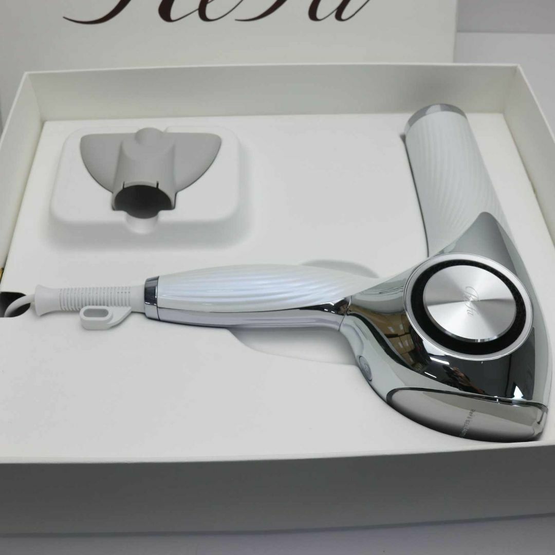 ReFa - 新品 RE-AJ02A ReFa beautech dryer pro ホワイトの通販 by