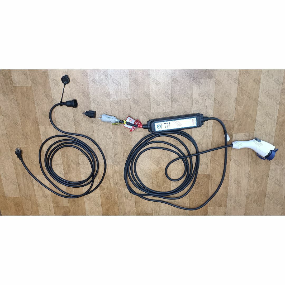 リーフ 充電プラグ 日産リーフ 充電ケーブル 充電コード Leaf 充電器 リーフ 充電プラグ 日産リーフ 充電ケーブル 充電コード Leaf 充電器