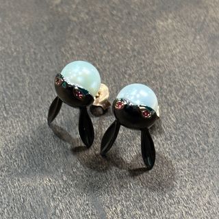 ミカジュエリー 18Kブラックバニーピアス