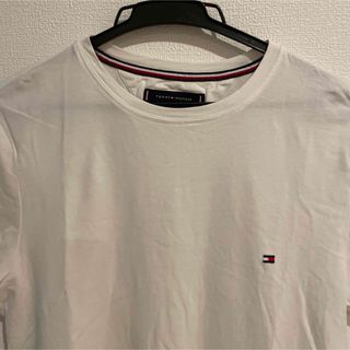 トミーヒルフィガー(TOMMY HILFIGER)の⬛️未使用品級　TOMMY HILFIGER ホワイト　tシャツ  コットン(Tシャツ/カットソー(半袖/袖なし))