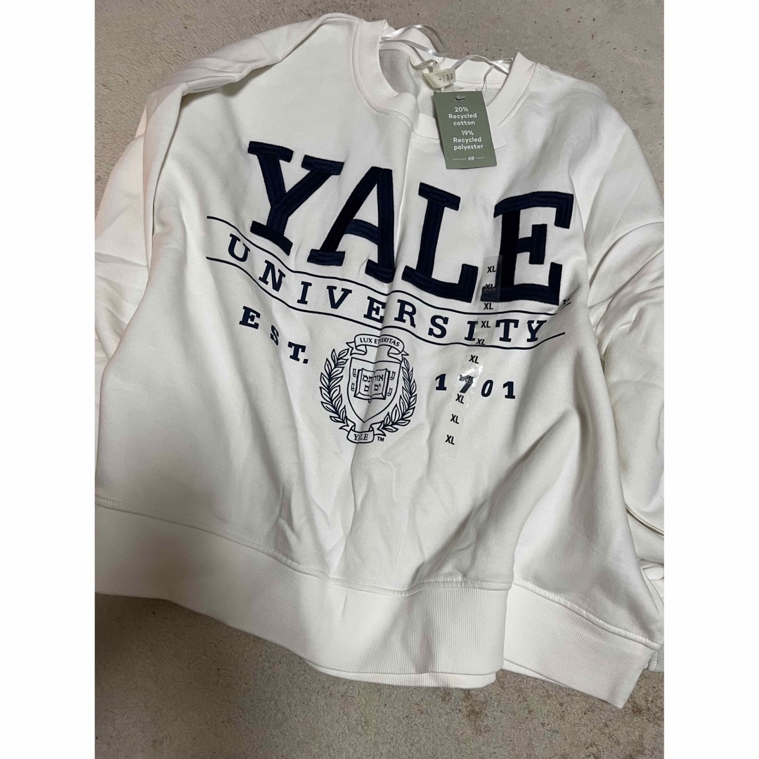 新品タグ付き♡H&M♡YALE♡コラボスウェット♡トレーナー | フリマアプリ ラクマ