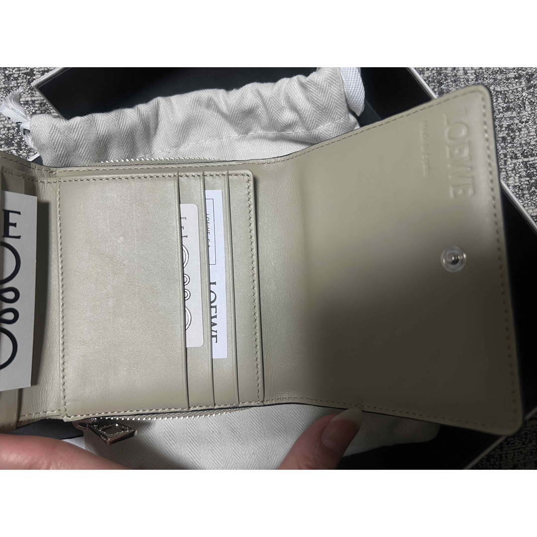 LOEWE ロエベ ベージュ 三つ折り財布 コンパクトウォレット ミニ財布