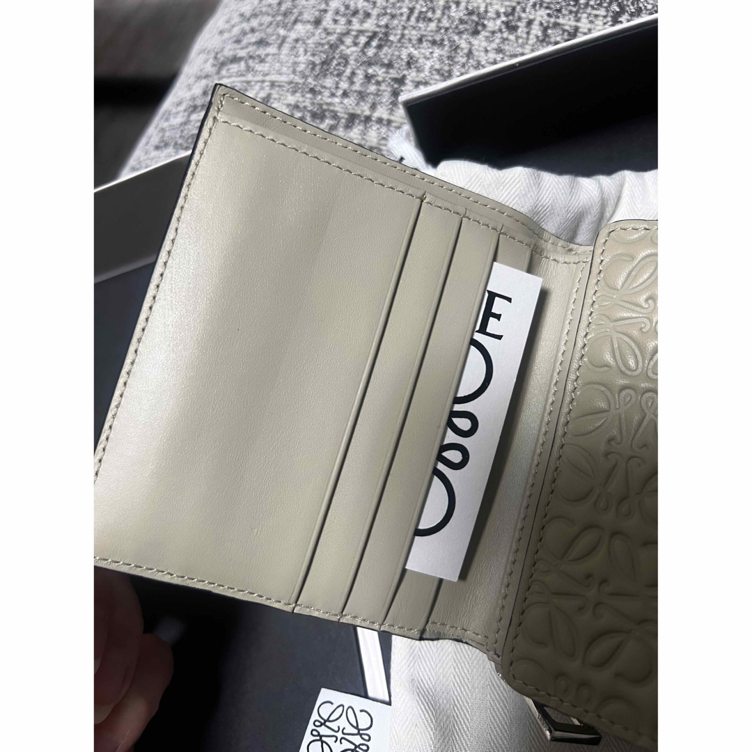 LOEWE ロエベ ベージュ 三つ折り財布 コンパクトウォレット ミニ財布