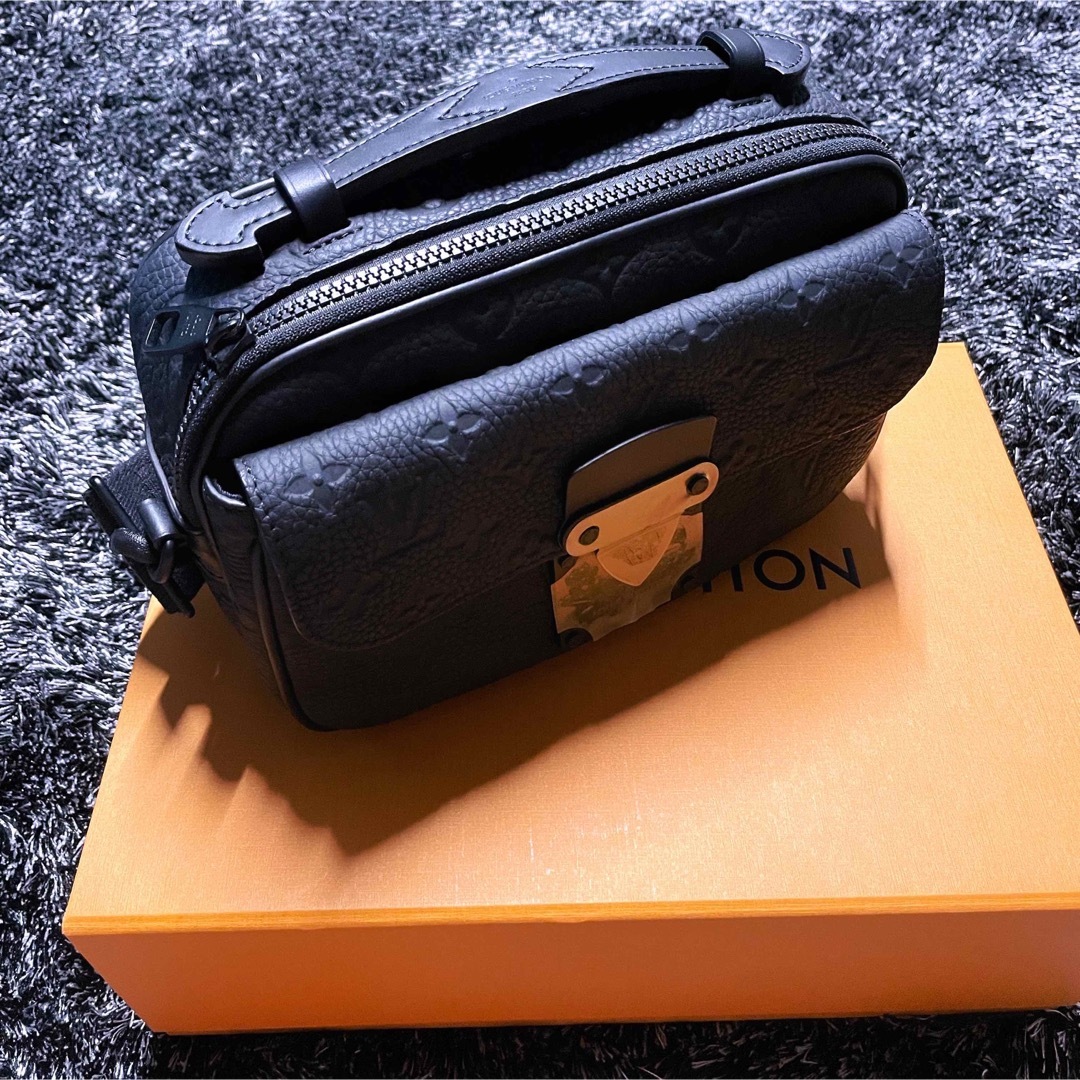 LOUIS VUITTON Sロック・メッセンジャー  未使用