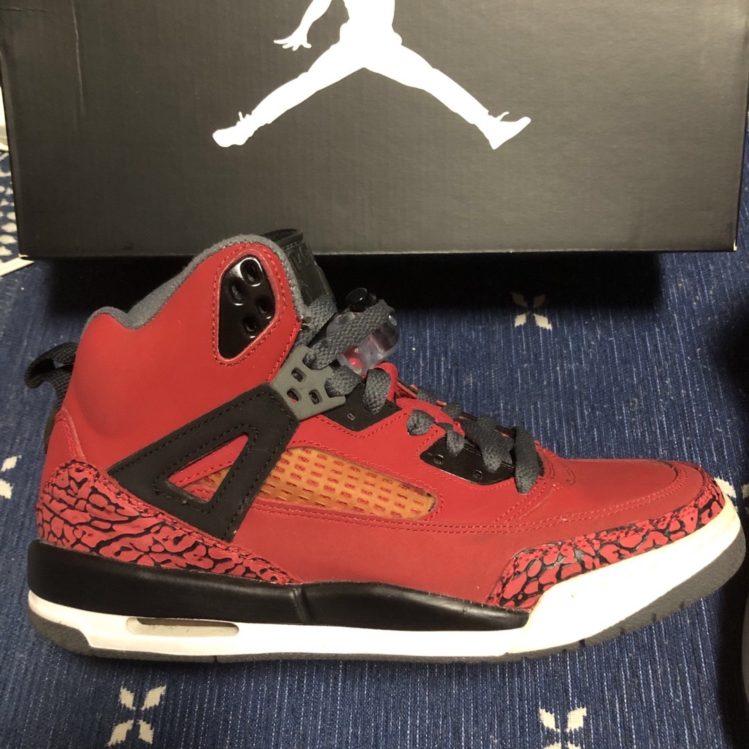 Jordan Brand（NIKE）(ジョーダン)のJordan SPIZIKE 24.5cm GS BG スパイジーク レディースの靴/シューズ(スニーカー)の商品写真