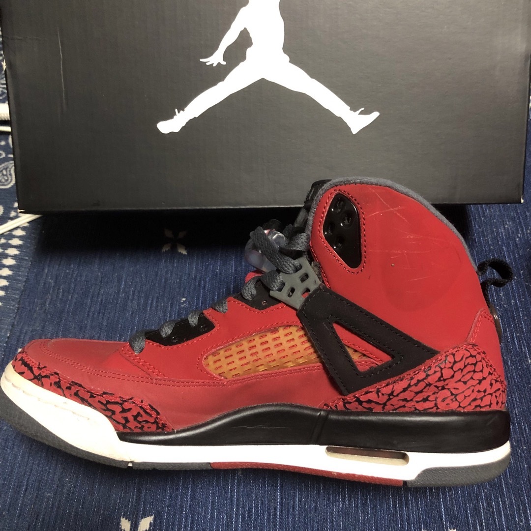 Jordan Brand（NIKE）(ジョーダン)のJordan SPIZIKE 24.5cm GS BG スパイジーク レディースの靴/シューズ(スニーカー)の商品写真