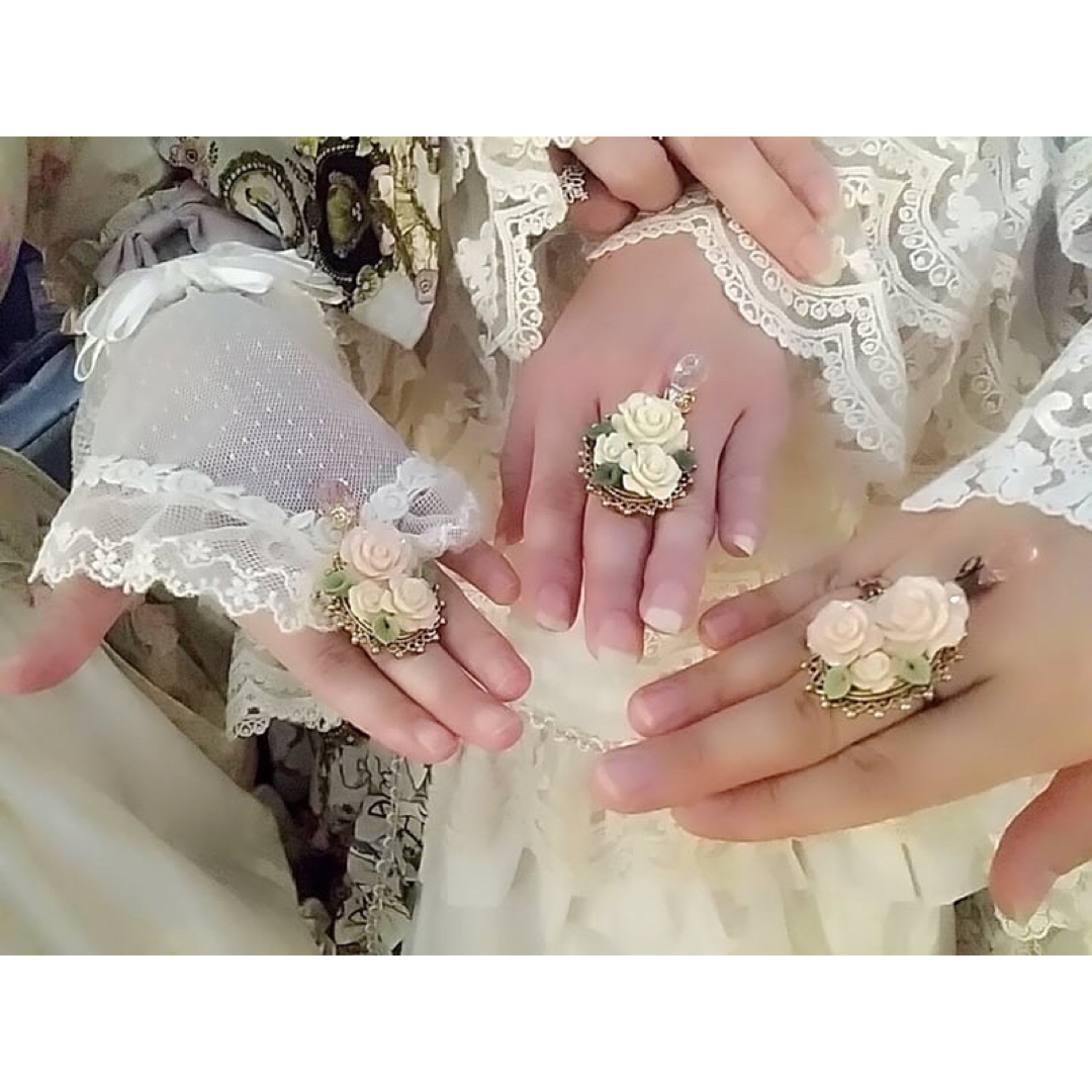 【Queen rose ring】- Light blue・クイーンアリス - レディースのアクセサリー(リング(指輪))の商品写真