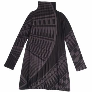 プリーツプリーズイッセイミヤケ(PLEATS PLEASE ISSEY MIYAKE)の極美品 プリーツプリーズ イッセイミヤケ PLEATS PLEASE ブラウス チュニック ロングスリーブ ハイネック 総柄 プリーツ トップス レディース 3(L相当) グレー/ブラック(シャツ/ブラウス(長袖/七分))