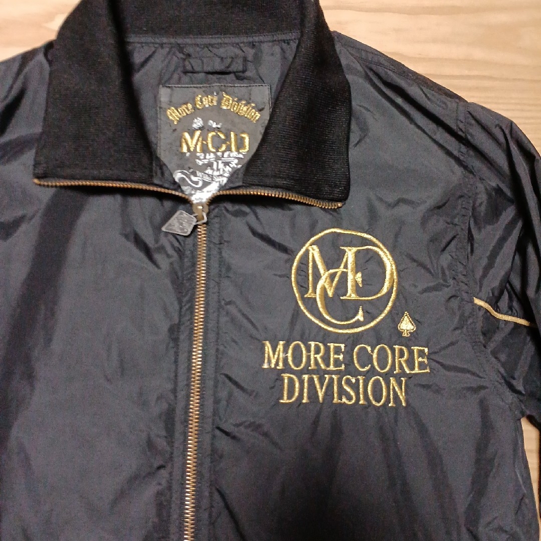 MCDの冬用のジャケットになります。