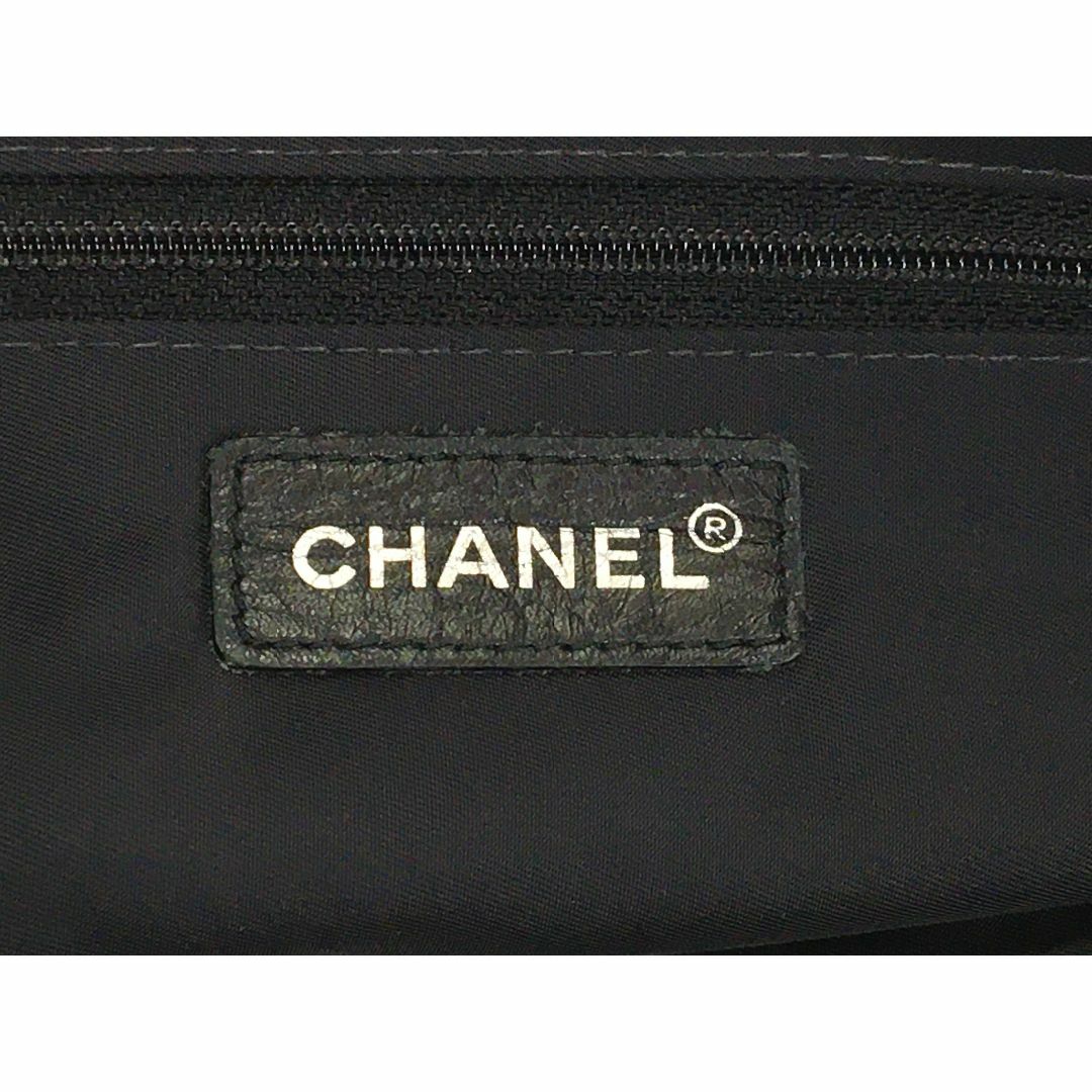 CHANEL(シャネル)の50020G ランクAB本物保証 CHANEL ニュートラベルライン シャネル レディースのバッグ(ショルダーバッグ)の商品写真