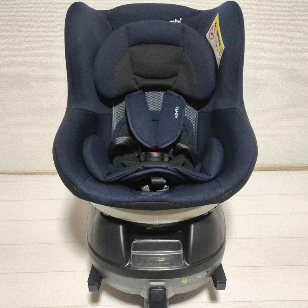 combi チャイルドシート　ネセルターン ISOFIX