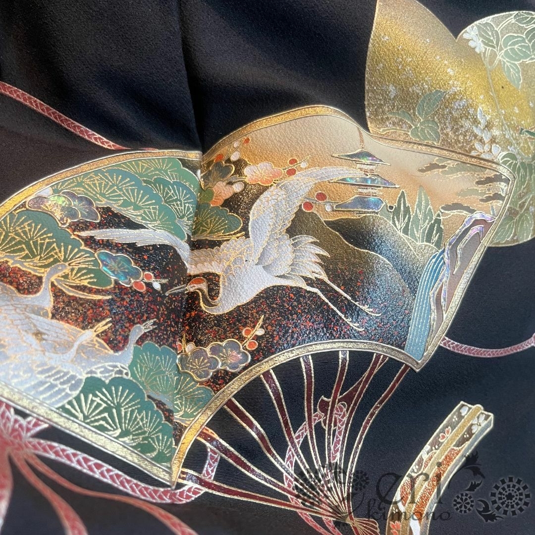 【黒留袖/5点セット/裄丈66cm】逸品!!螺鈿細工 作家物 鶴と扇
