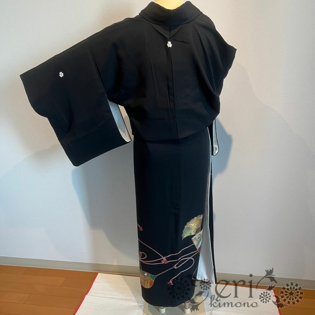 【黒留袖/5点セット/裄丈66cm】逸品!!螺鈿細工 作家物 鶴と扇