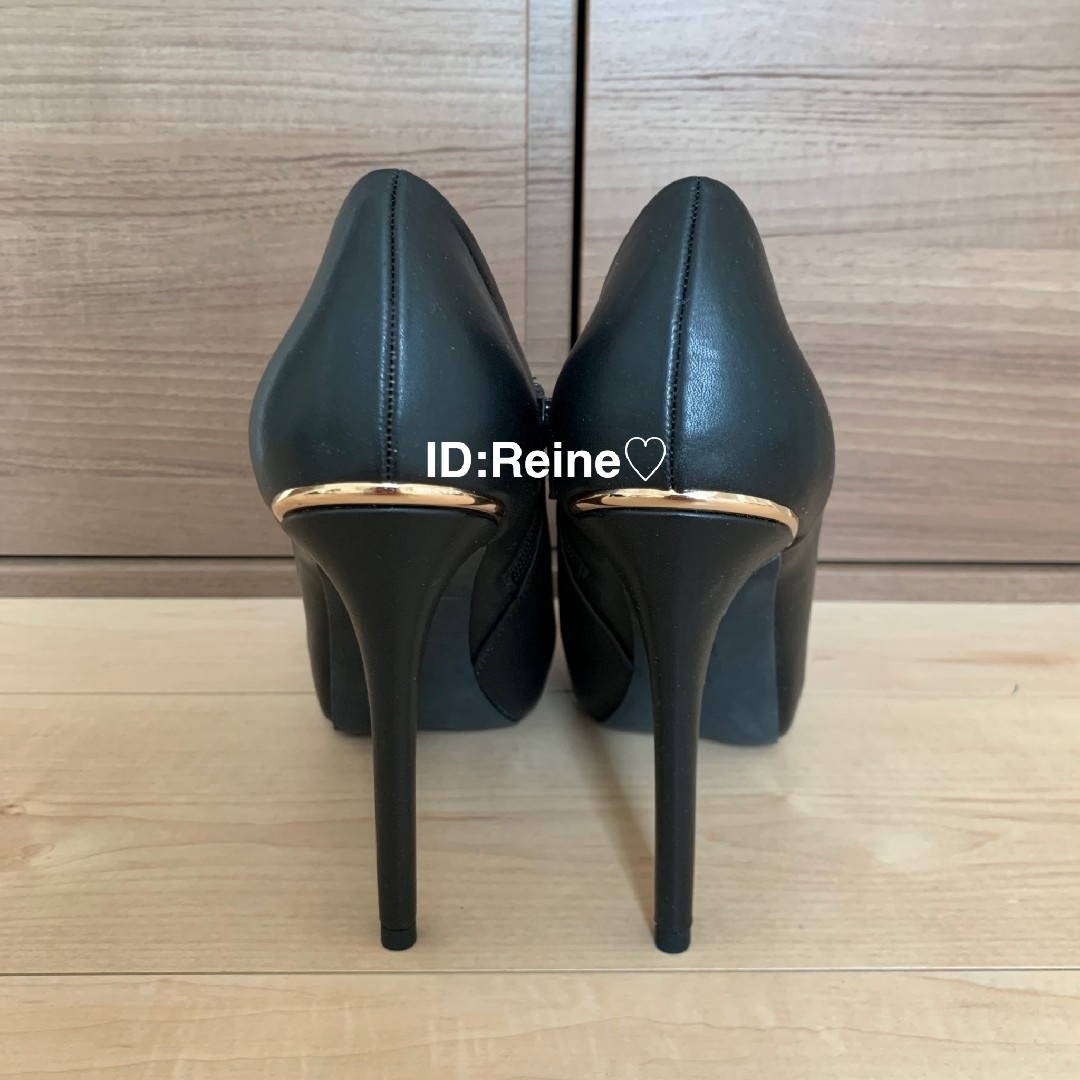 R&E(アールアンドイー)のR&Eブーティ♡Emiria wizダーリッチdarichザラZARAエイミー レディースの靴/シューズ(ブーティ)の商品写真
