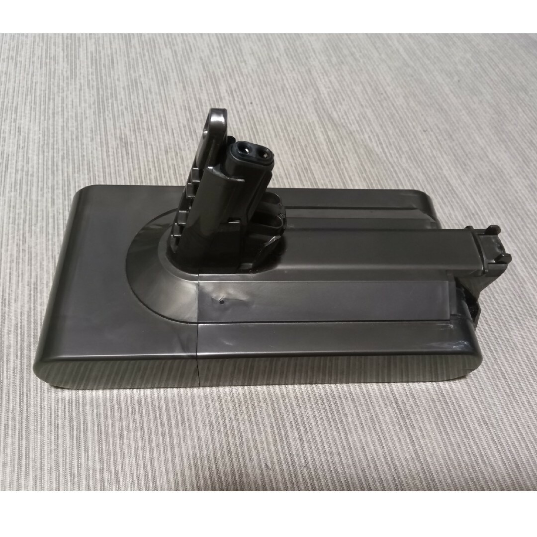 Dyson(ダイソン)の○ダイソン  純正バッテリー/V11-sv14専用○中古使用品/動作確認品 スマホ/家電/カメラのスマートフォン/携帯電話(バッテリー/充電器)の商品写真