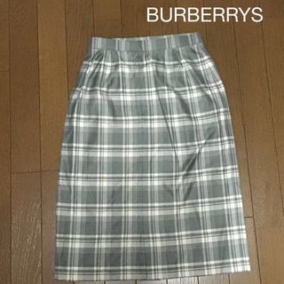 バーバリー(BURBERRY)のBURBERRYS  バーバリー　ボトムス　スカート　(ひざ丈スカート)