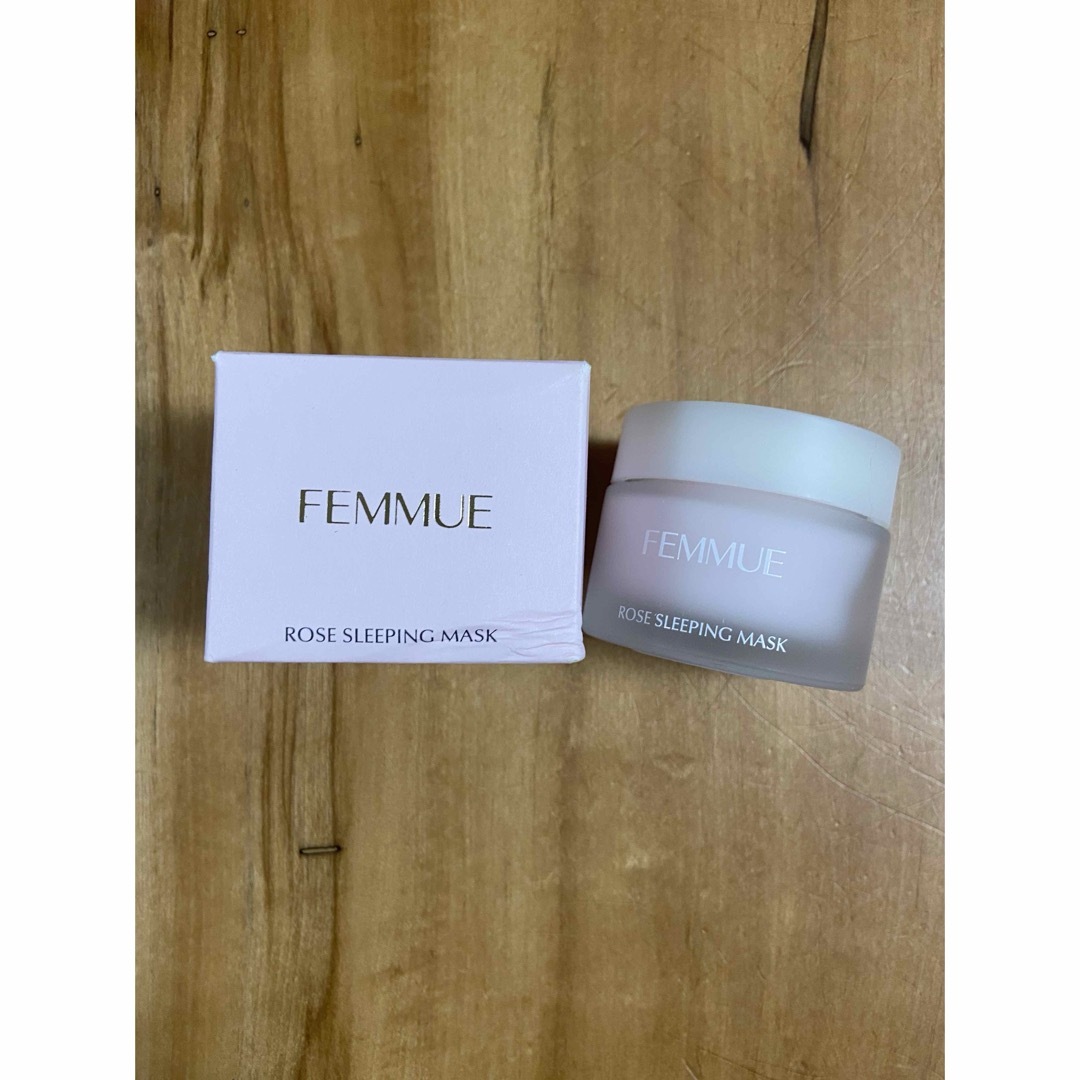 FEMMUE(ファミュ)のFEMMUE ローズウォーター スリーピングマスク 50g コスメ/美容のスキンケア/基礎化粧品(パック/フェイスマスク)の商品写真