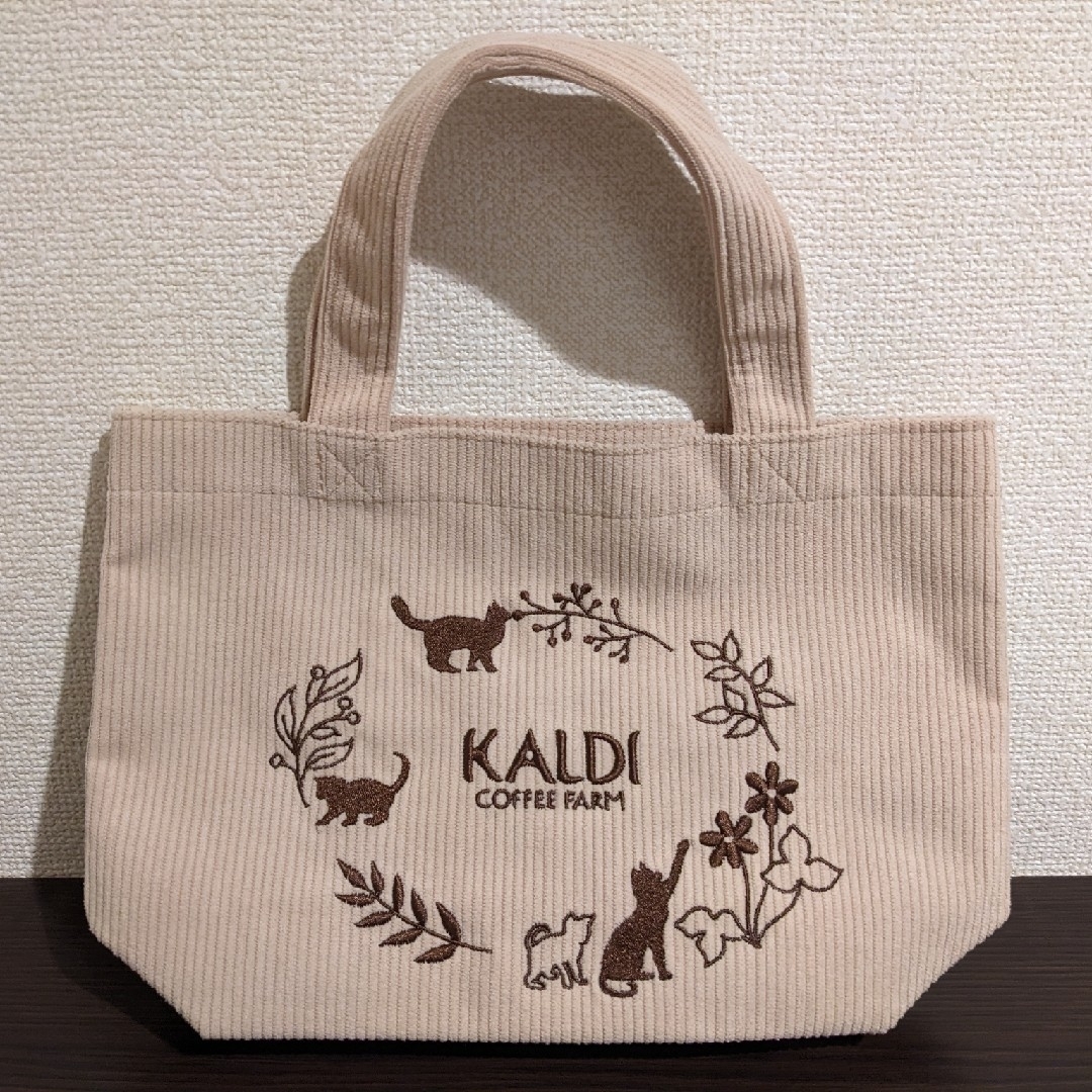 KALDI(カルディ)のカルディ　猫の日2023　トートバッグ白 レディースのバッグ(トートバッグ)の商品写真