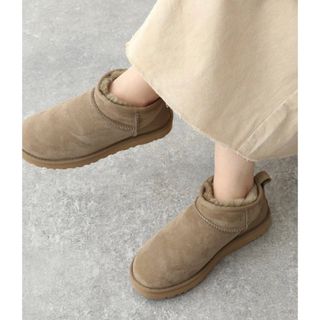 アグ UGG ムートン ブーツ クラシック ウルトラ ミニ シープスキン 23