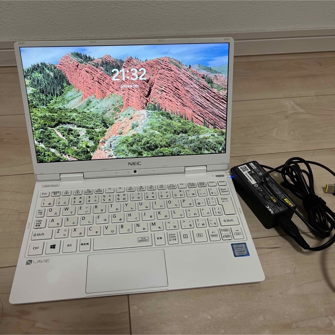 【軽量】NEC LAVIE Direct NM モバイルノート